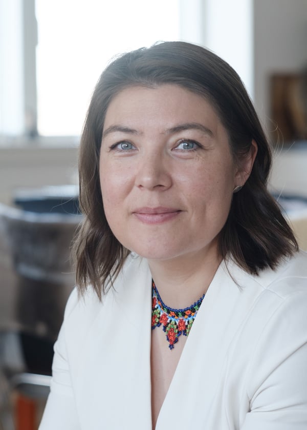 Dr. Sara Olsvig